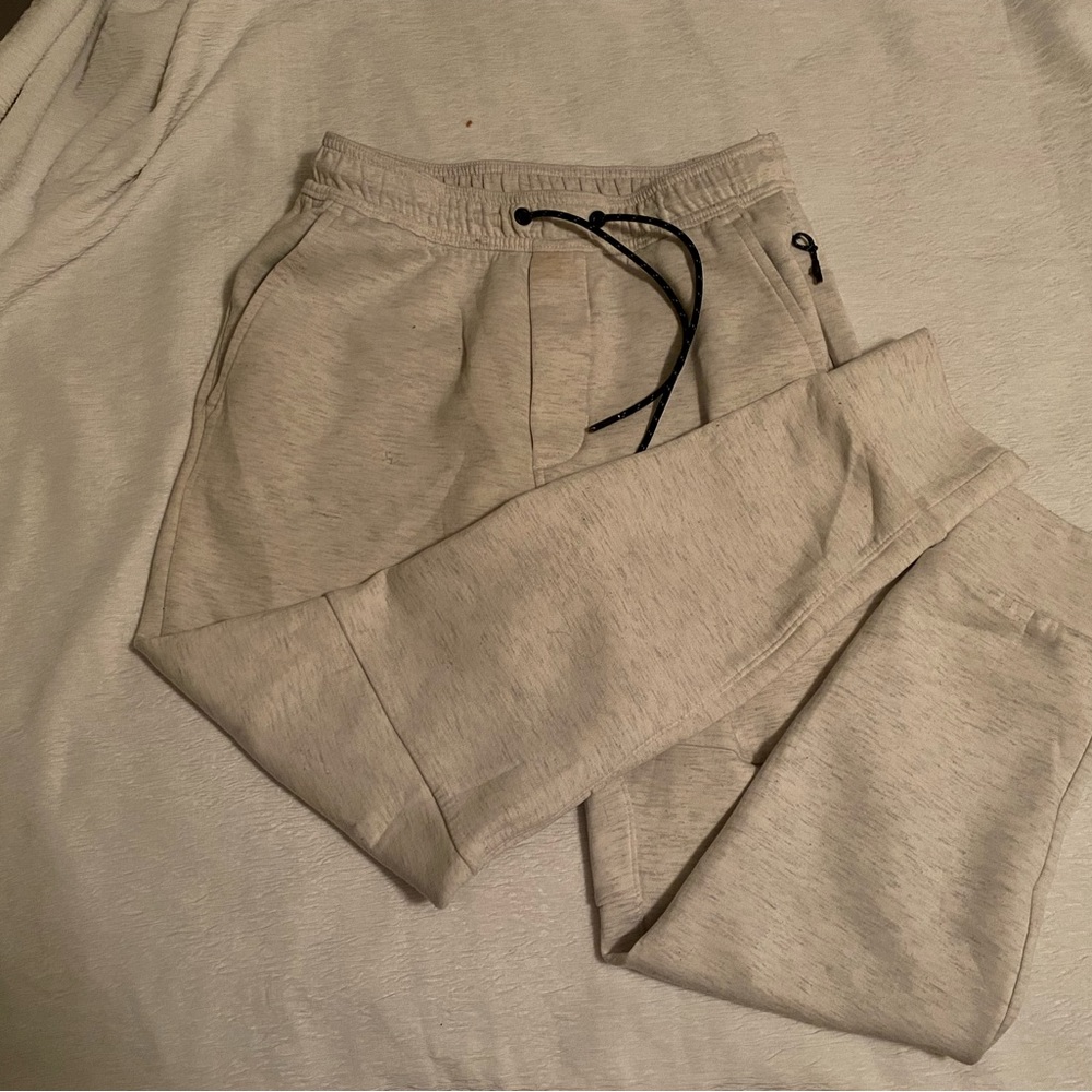 Men’s American eagle joggers